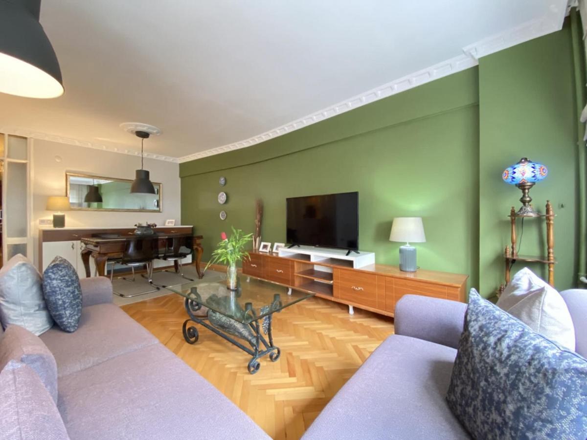 Gorgeous Flat In The Heart Of Beyoglu Appartement Istanboel Buitenkant foto