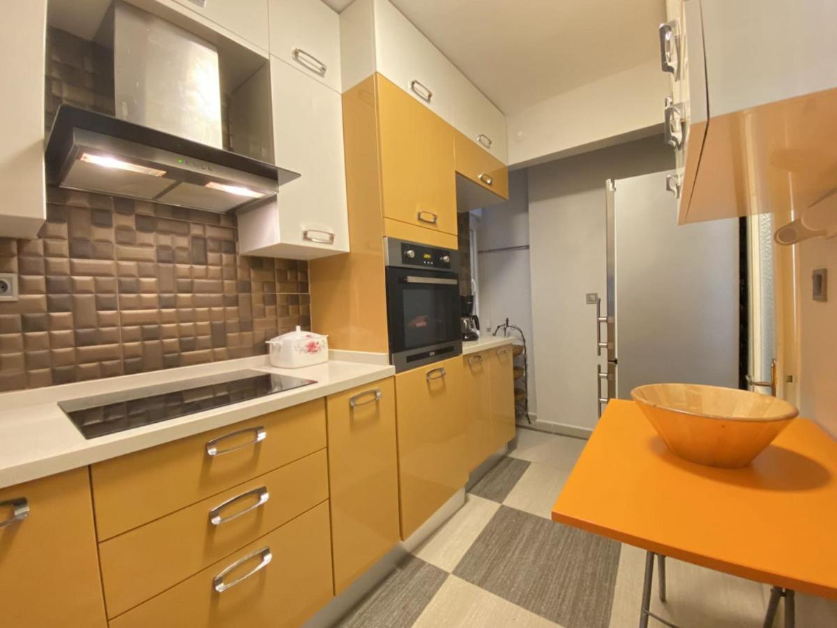 Gorgeous Flat In The Heart Of Beyoglu Appartement Istanboel Buitenkant foto