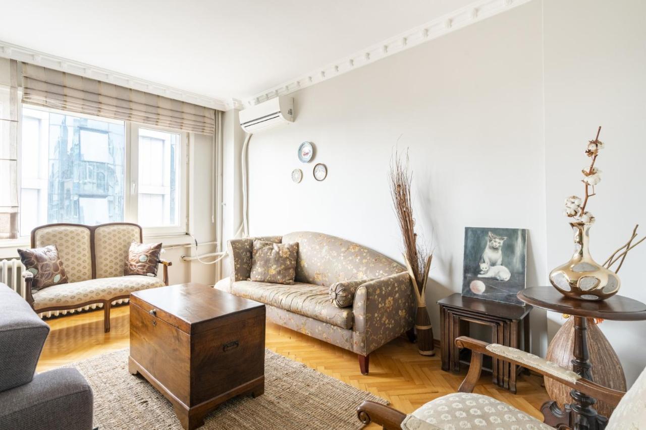 Gorgeous Flat In The Heart Of Beyoglu Appartement Istanboel Buitenkant foto